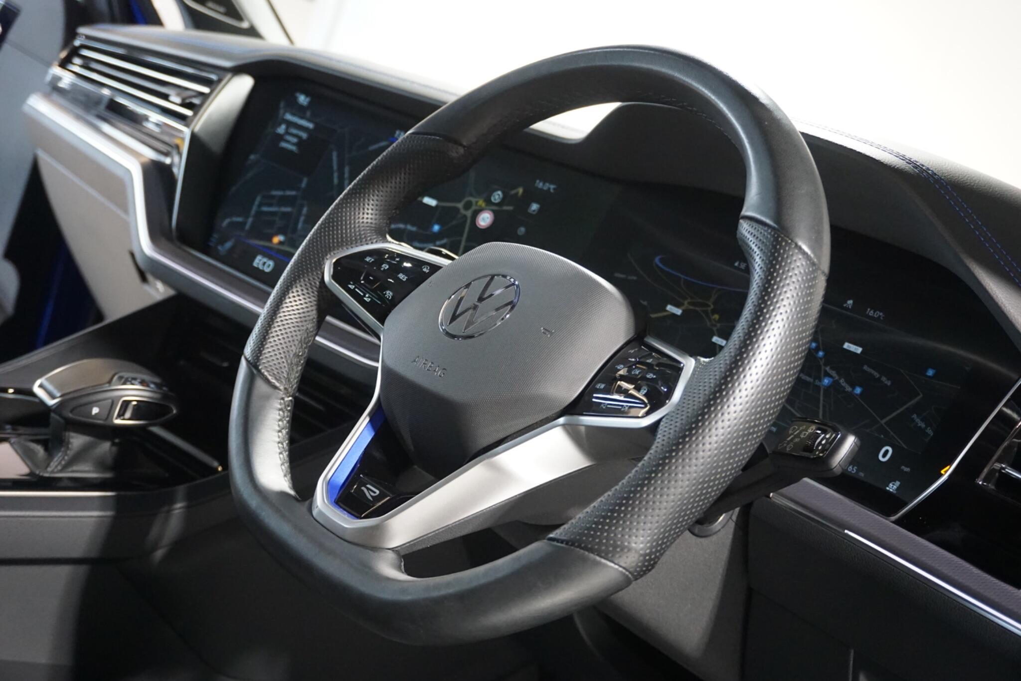 Volkswagen Touareg 3.0 V6 TSI eHybrid 14.3kWh R SUV 5dr Petrol Plug-in Hybrid Tiptronic 4Motion Euro 6 (s/s) (462 ps)